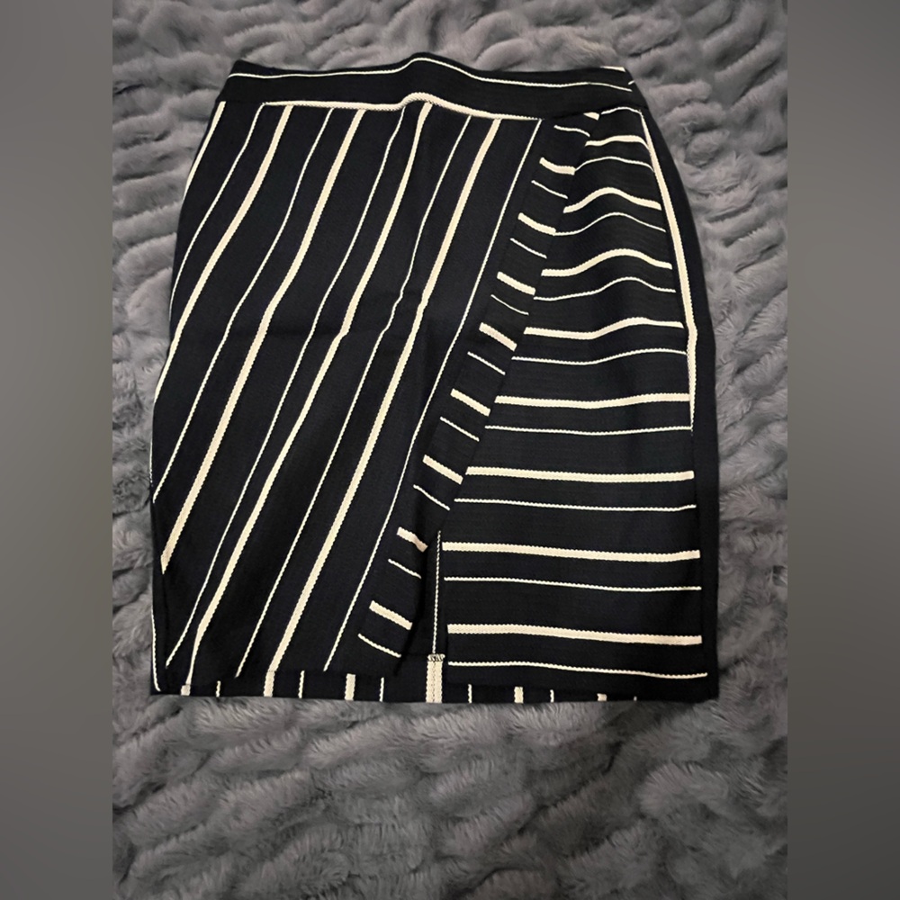 LOFT Black and Cream Striped Pencil Skirt